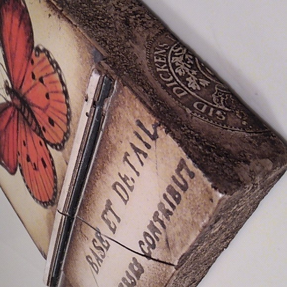 Sid Dickens T-139 "Butterflies" *Rare & Retired* - Picture 6 of 9